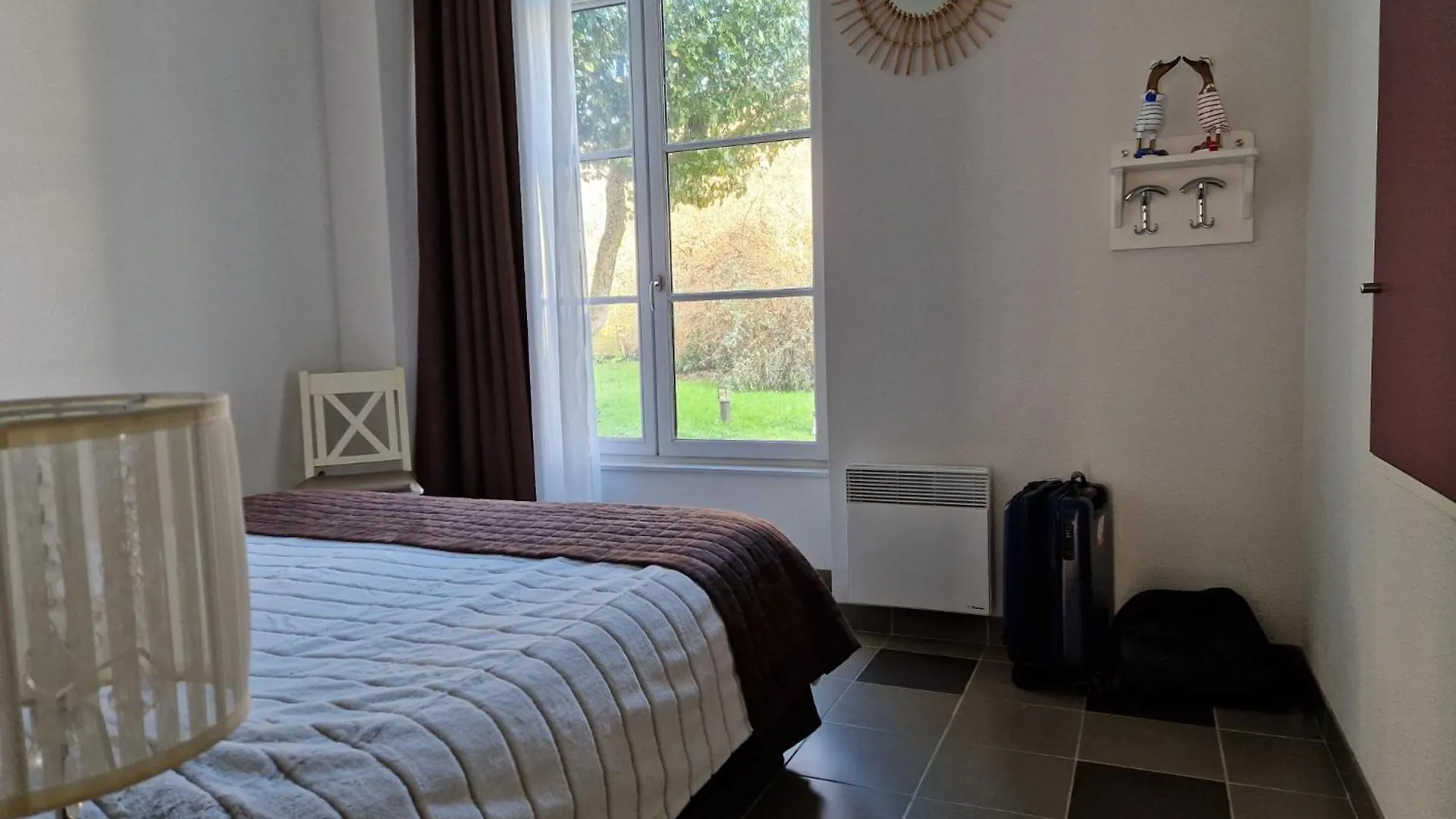 Charmant T3 Plain-Pied Avec Terrasse Privee, Parking Gratuit Et Piscine A Baden Apartment